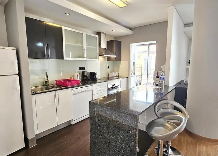 Anadia Atrium * Funchal